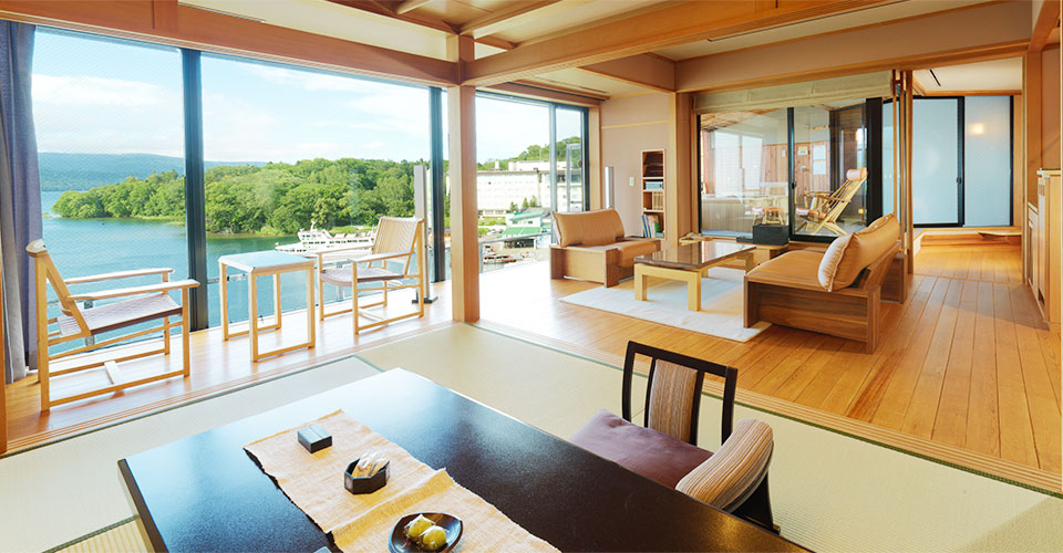 A room at the lakeside ryokan Hinanoza on the shore of Lake Akan